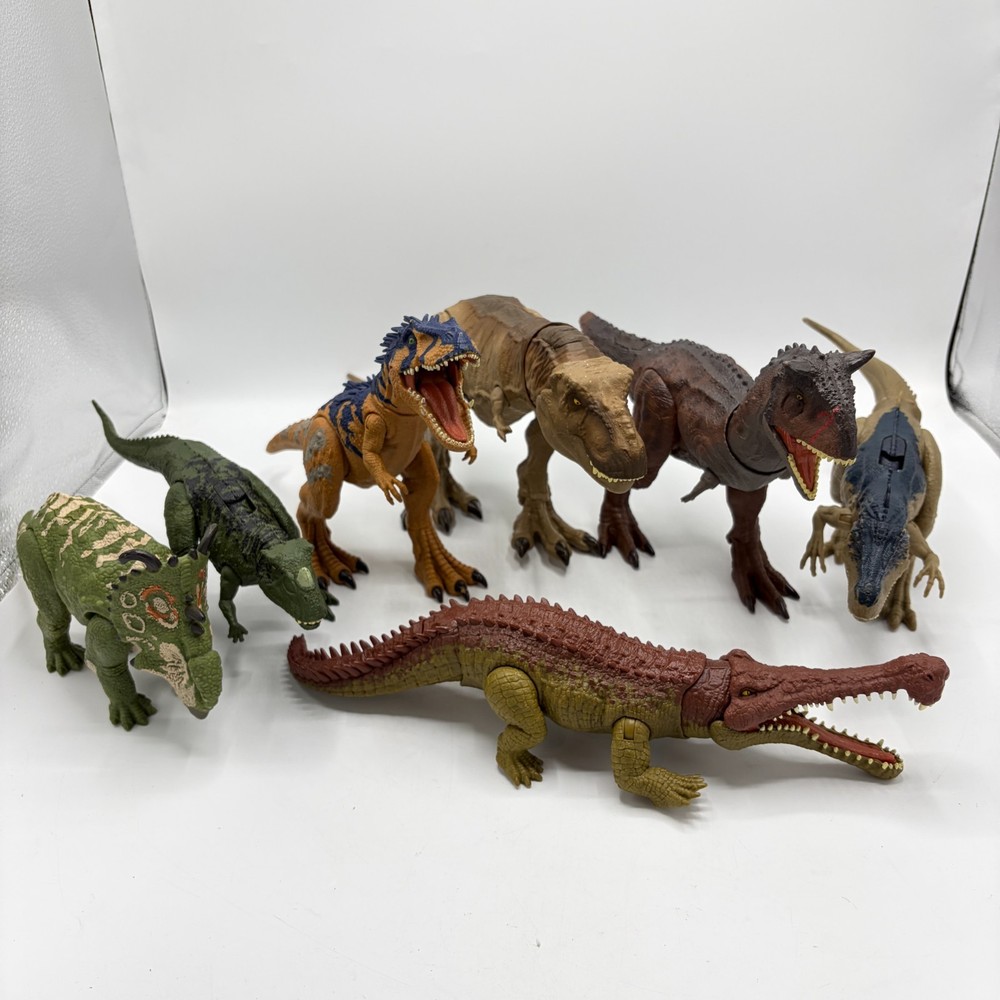 Lot of 7 Jurassic World Dinosaur Toys Sarcosuchus Carnotaurus Sounds Roar 2020s