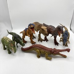 Lot of 7 Jurassic World Dinosaur Toys Sarcosuchus Carnotaurus Sounds Roar 2020s
