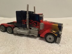 2007 Leader Class Optimus Prime Incomplete (no gun). Everything works!