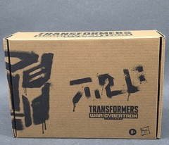 Takara Transformers War For Cybertron Trilogy Deep Cover WFC-GS23 Action Figure
