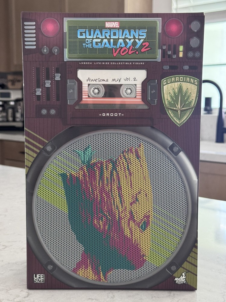 Hot Toys Marvel Guardians of the Galaxy Vol.2 Baby Groot 1/1 Life-Size Figure