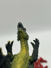 2 Dragon Action Figures 2007 Green Yellow “Dark Dargon” & Plastoy Red Yellow 👀