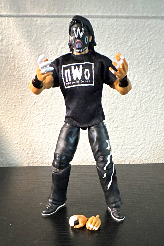 WWE Elite Monday Night Wars Series 7 The Great Muta NWO Chase Loose Complete