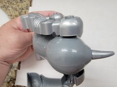 Space Robot dog 3+ years old 4by 3 inch Not working, needs new batteries