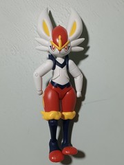 Pokémon Pokemon Select Series – Cinderace Limited Edition 6″ Action Figure Used