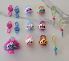 LOT SET BUNDLE 7 HASBRO LOCK STARS MINI FIGURES BLIND BAGS Keys, & Charms