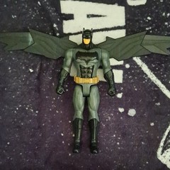 Batman Action Figure Gray Black Yellow Plastic Adjustable Wings Comic Book Hero