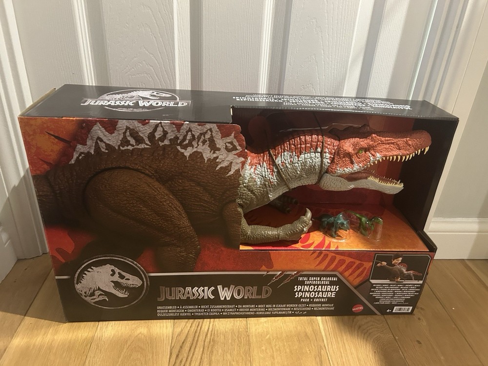 Jurassic World Super Colossal Dinosaur Action Figure Spinosaurus Brand new