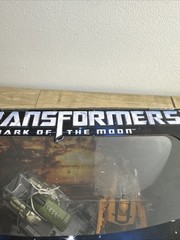 Transformers Bumblebee Mobile Attack Bunker Dark of the Moon Cyberverse NEW 2010