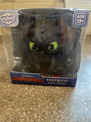 Culturefly DreamWorks Dragons Toothless Sitting Collectible Vinyl Figure NEW