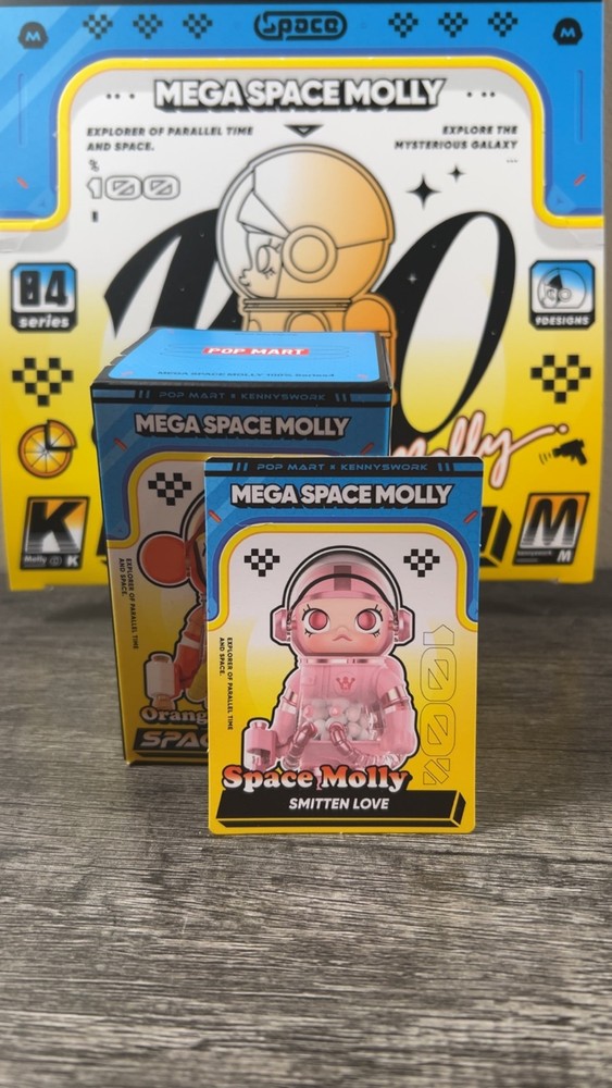 POP MART 100% Mega Space Molly Series 4 Blind Box Confirmed Figure Toy Doll
