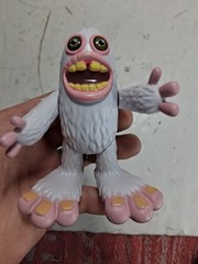 Playmonster My Singing Monsters MAMMOTT Action Figure Works White TD39D