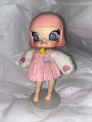 POP MART Molly Peekaboo Molly Series 1:8 Action Figure Cat Pink/White