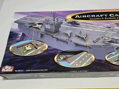 Vtg RedBox Toys Aircraft Carrier Ship 6 Diecast Fighters No.69121 NEW SEALED
