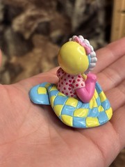 VTG RDYF Readers Digest Sesame Street Baby Natasha & Blanket 1.5″ PVC Figure