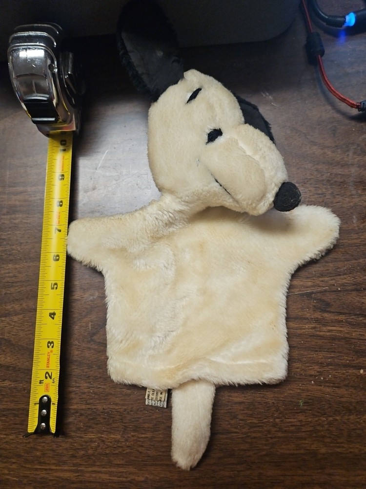 Vintage 1968 SNOOPY Plush Hand Puppet Peanuts golf cover United Syndicate Dirty