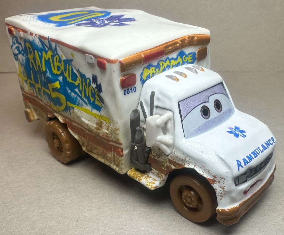 Disney Pixar Cars 3 Demolition Derby Dr. Damage Muddy Deluxe Diecast 1:55 FC