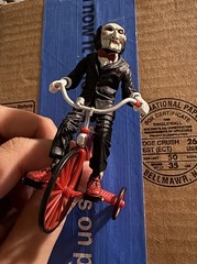 NECA HORROR SAW Ultimate Jigsaw John Kramer 7″ Action Figure