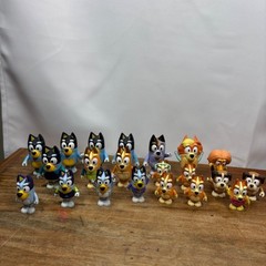 21 Pc Lot of Bluey and Friends Vinyl Figures Bingo Winton Indy 