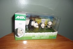Tomy Ania Panda Bear w/ Babies Animal Figure Toy Set – 3 Inches NIB sealed