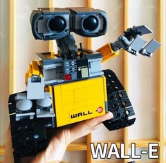 Disney Pixar LEGO Ideas: Wall-E (21303) New With Instructions No Box Wall E