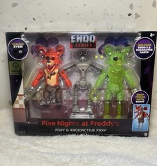 Jazwares Five Nights at Freddy’s Classic Foxy & Withered Foxy Collector Figure