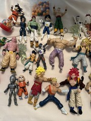 “Dragon Ball Z GT Super Action Figure Lot of 39+ Goku Vegeta Gogeta Broly Buu