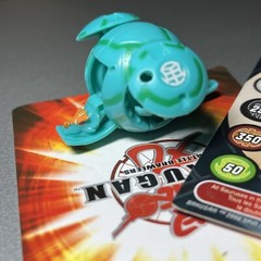 Bakugan Saurus 250g Green Ventus B1 Classic Battle Brawlers Plus Card