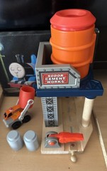 Learning Curve Thomas Train Sodor Cement Works! Complete! Cement & Lorry!