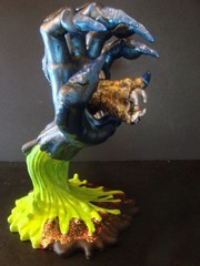 ALIEN HAND Custom Kidrobot Santa Cruz Skateboards Screaming Hand Figure