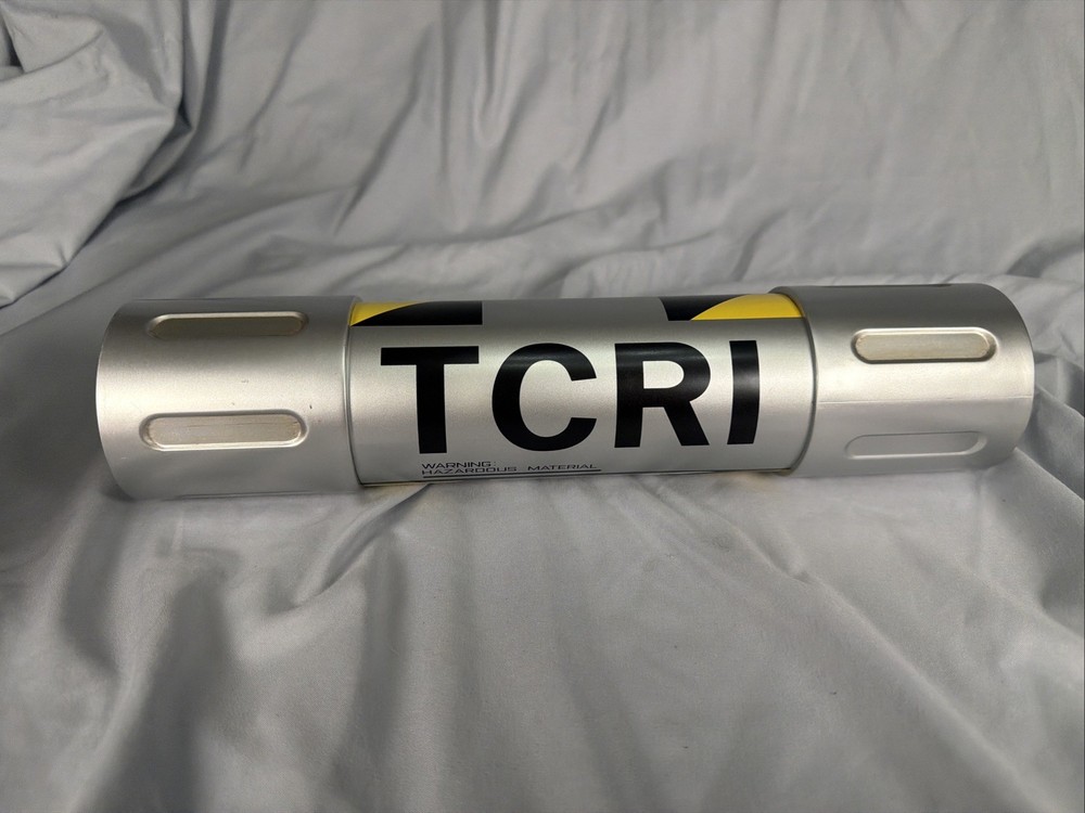 NECA Teenage Mutant Ninja Turtles TCRI Mutagen Canister Prop Replica 1:1 Scale