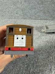 Thomas & Friends Trackmaster TOBY Battery Powered Motorized Engine HIT Toys 2006