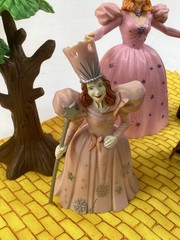 Vintage Wizard of Oz Figures Glinda,Witch,Yellow Brick Rd.+ (F3)
