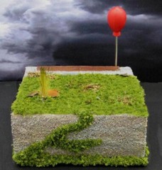 PENNYWISE CLOWN IT DIORAMA~SEWER SCENE~EVIL HORROR~STEPHEN KING~HALLOWEEN~HAUNT
