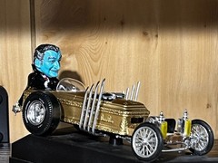 Grampa Munster in AMT 1:25 Dragula Model Weird Ohs Type