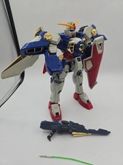 Suit Gundam Wing Transforming Bird Mode Vintage 2000 Deluxe 12″ DX 1/60 90% Comp