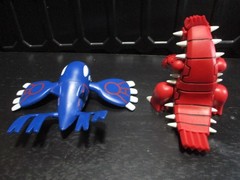 Pokemon Kyogre & Groudon Anime Game Figures Set Sapphire Ruby Tomy New 2X