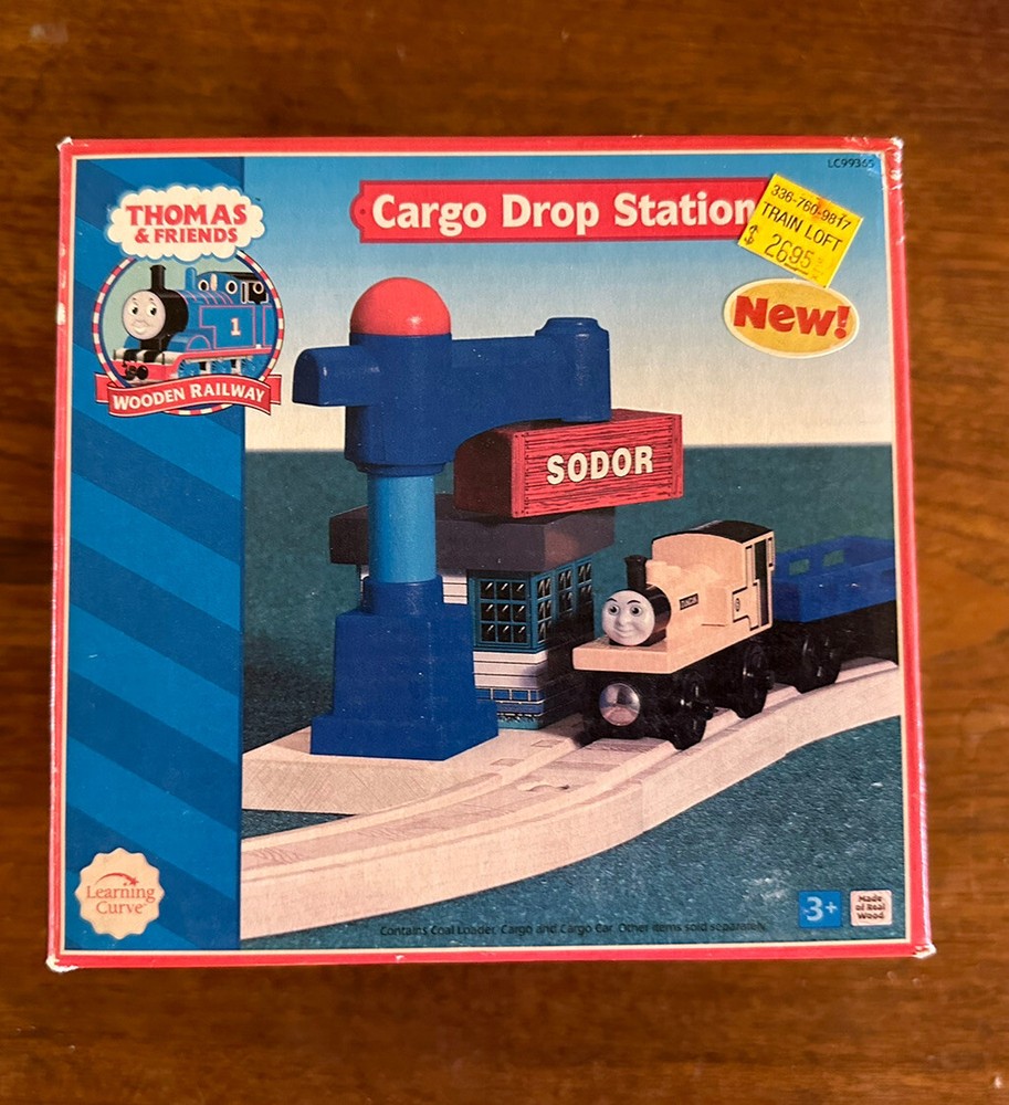 Learning Curve Wooden Thomas Train Cargo Drop Station! New!