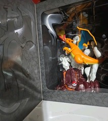 CHARIZARD – Jazwares – Pokemon Select Deluxe 13″ Collector Statue – NEW RARE