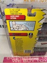 X-Men The Uncanny X-Men Cyclops Laser Light Eyes 1993 ToyBiz CAS 85 GRADED 🔥