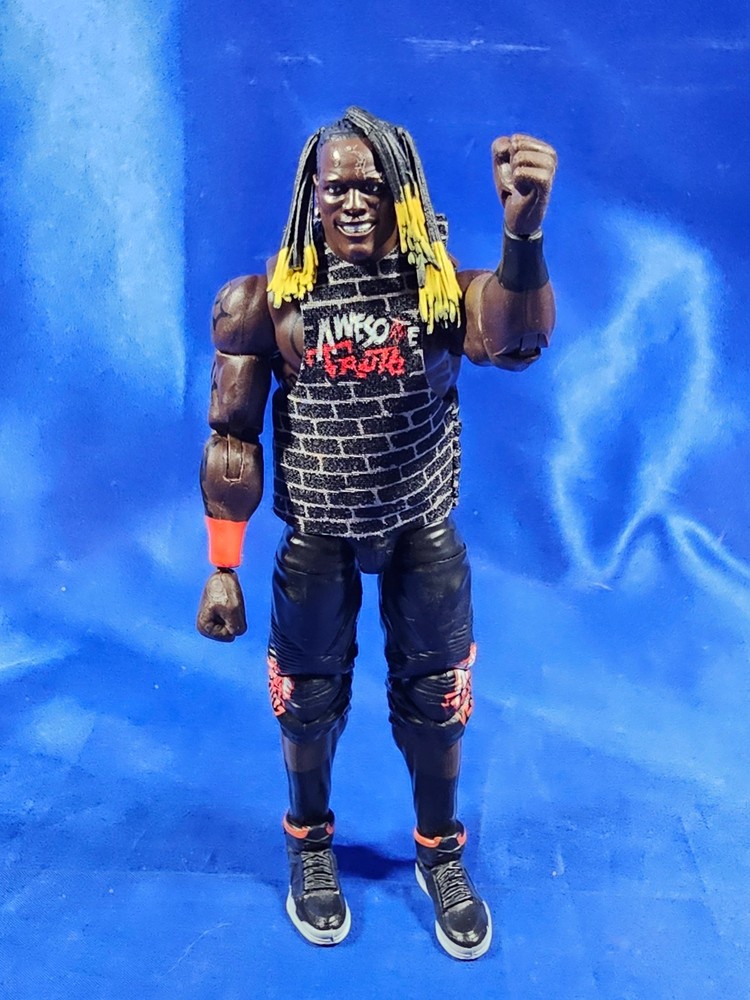 WWE Mattel Elite Walmart Exclusive R-Truth Awesome Truth Legends