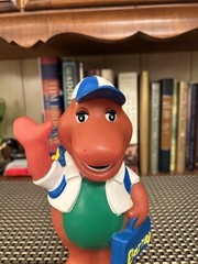 1992 Lyons Group Barney Purple Dinosaur Coin Piggy Bank Back to School Read