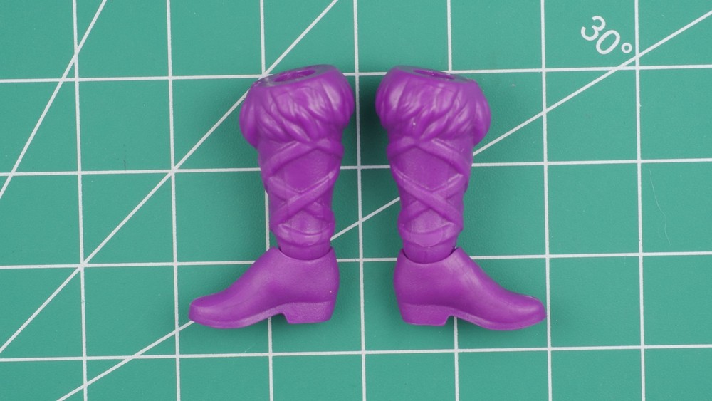 He-Man MOTU Cartoon Collection Evil Lynn Boots 5 1/2 Inch Fodder