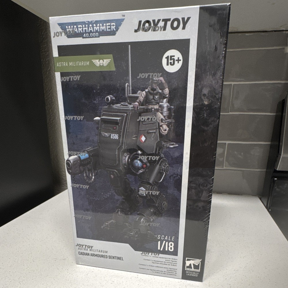 JoyToy Warhammer 40,000 Astra Militarum Cadian Armoured Sentinel 1:18