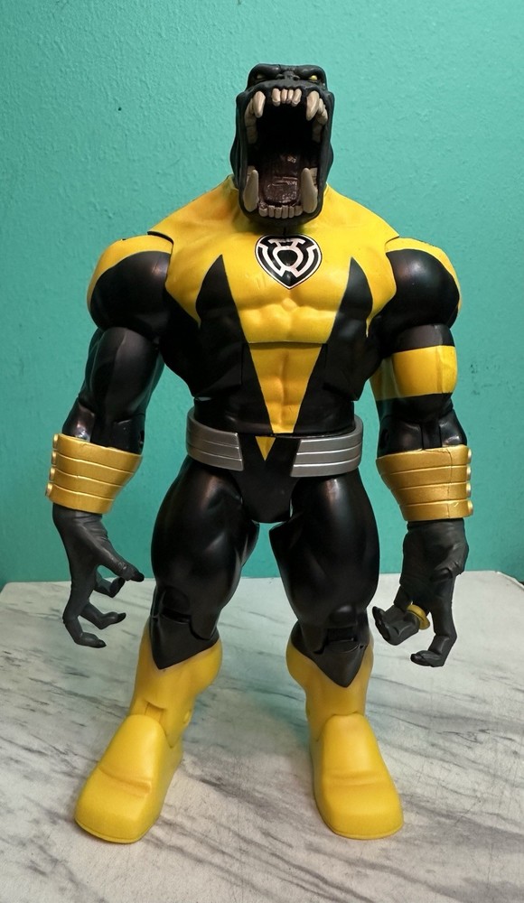 DC Universe Classics Wave 1 Arkillo Collect N Connect/BAF Action Figure complete