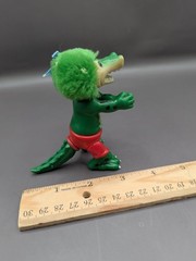 Vintage 1985 Funny Foots Alligator Crocodile Grabber Hugger Figure Toy Dinosaur
