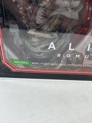 NECA Alien Romulus & Accessories Kit + Box Action Figure Model Collectible