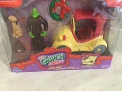 UNIVERSAL STUDIOS/PLAYMATES VINTAGE 2000 PLAYSET “HOW THE GRINCH STOLE CHRISTMAS