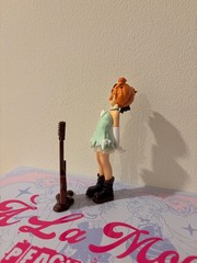 Peach Riot A La Mode Gigi with Guitar and Met Gala Card Pop Mart