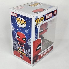 Funko Pop Marvel MCU Holiday Spider-man 1441 Bobblehead w/Protector